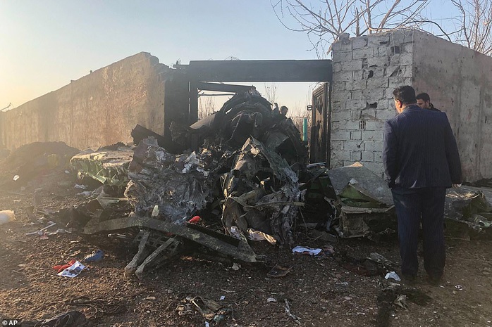 Xuất hiện nghi vấn máy bay Ukraine bị bắn hạ ở Iran - Ảnh 6.