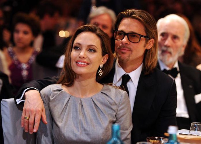 Brad Pitt và Angelina Jolie quyết chiến giành quyền nuôi con - Ảnh 1.