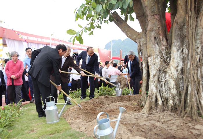 Thủ tướng khánh thành Khu bảo tồn bãi cọc Cao Quỳ - Ảnh 3.