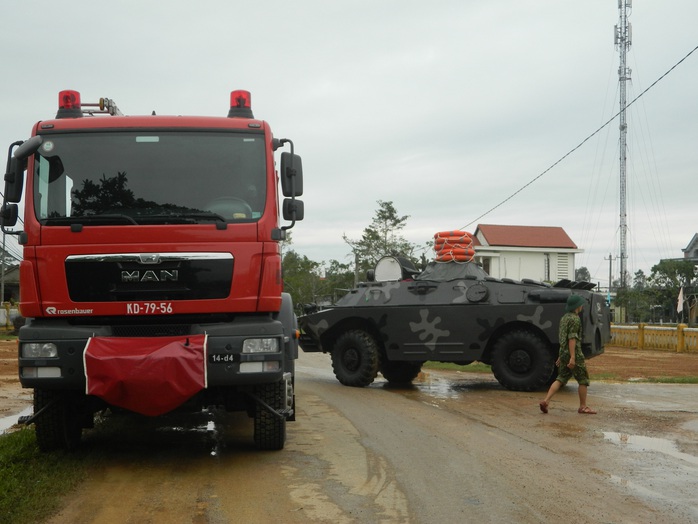 NÓNG: Các lực lượng cứu hộ lên đường vào thủy điện Rào Trăng 3 cứu người - Ảnh 13.