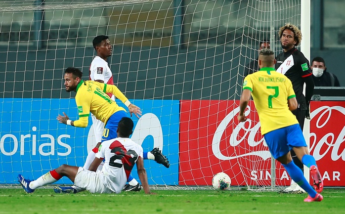 Neymar lập hat-trick, Brazil ngược dòng thắng đậm á quân Nam Mỹ - Ảnh 6.