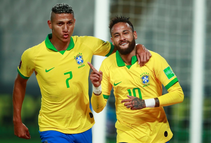 Neymar lập hat-trick, Brazil ngược dòng thắng đậm á quân Nam Mỹ - Ảnh 3.