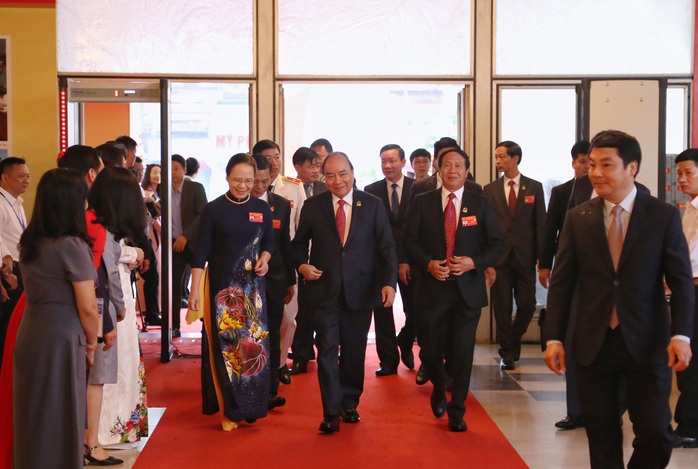 Thủ tướng Nguyễn Xuân Phúc dự, chỉ đạo Đại hội Đảng bộ TP Hải Phòng - Ảnh 1.