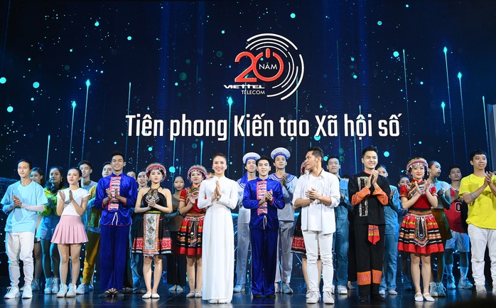 Viettel Telecom đặt mục tiêu trở thành doanh nghiệp chủ đạo kiến tạo xã hội số - Ảnh 4.