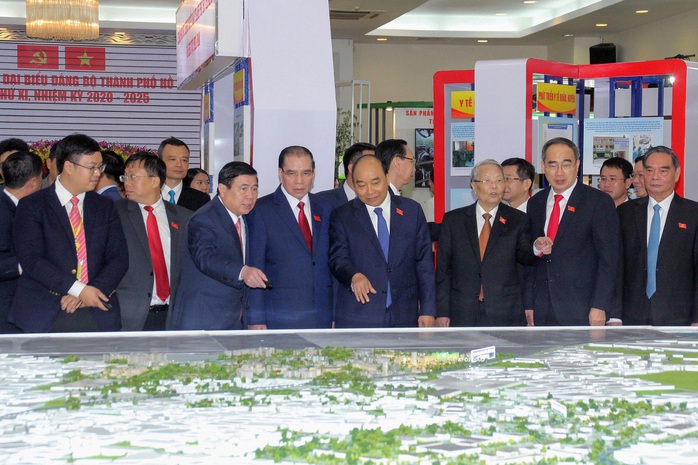 Thủ tướng Nguyễn Xuân Phúc: Đại hội mang tính quyết định tương lai của TP HCM - Ảnh 2.