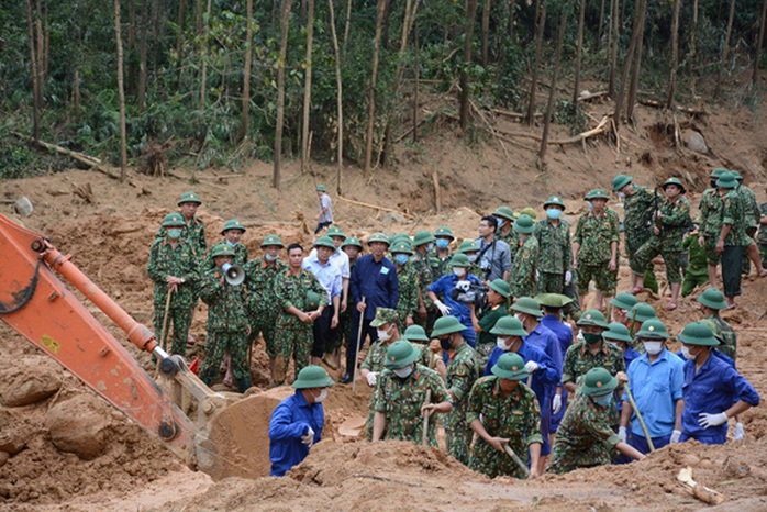 Tìm thấy thi thể Thiếu tướng Nguyễn Văn Man và 12 người khác gặp nạn ở tiểu khu 67 - Ảnh 9.