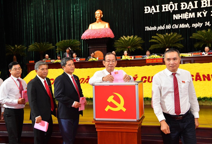 Bộ Chính trị phân công ông Nguyễn Thiện Nhân tiếp tục chỉ đạo Đảng bộ TP HCM - Ảnh 4.