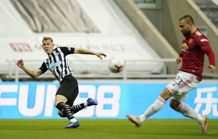 Nghiệt ngã đá phản, Man United ngược dòng ngoạn mục ở St.James’ Park - Ảnh 2.