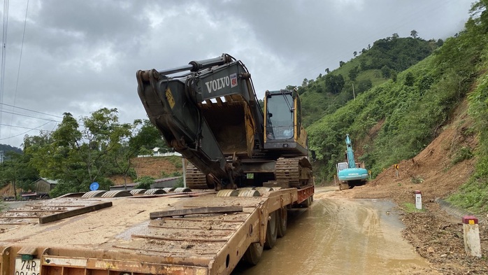 Quảng Trị: Một Công an xã hy sinh, 4  người mất liên lạc, khi đi tìm kiếm nhóm 7 người mất tích - Ảnh 4.