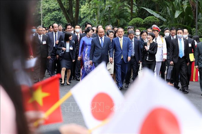 Thủ tướng Nguyễn Xuân Phúc chủ trì lễ đón Thủ tướng Nhật Bản - Ảnh 7.