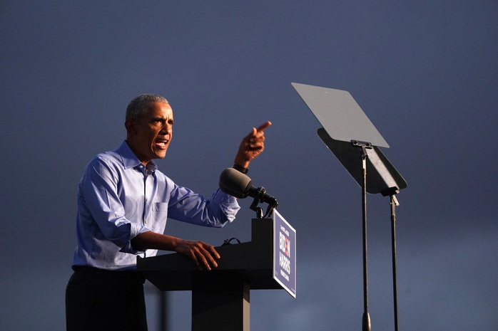 Cựu Tổng thống Obama vận động tranh cử giúp ông Biden - Ảnh 1.