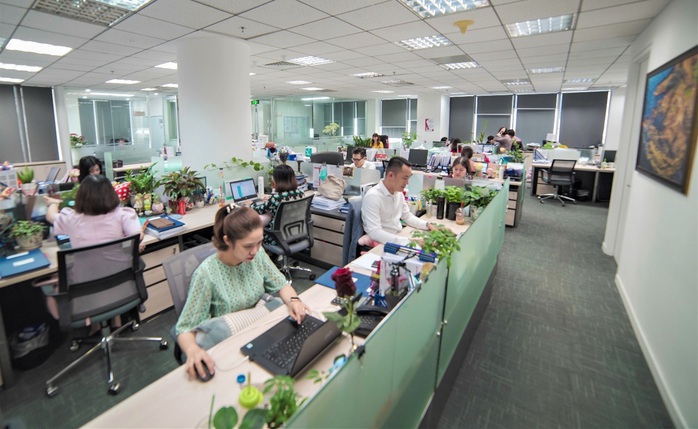 Nam Long có tên trong top 100 nơi làm việc tốt nhất Việt Nam 2020 - Ảnh 2. Nam Long có tên trong top 100 nơi làm việc tốt nhất Việt Nam 2020 - Ảnh 2.