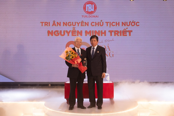 Tuildonai tưng bừng kỷ niệm 80 năm thành lập - Ảnh 1. Tuildonai tưng bừng kỷ niệm 80 năm thành lập - Ảnh 1.