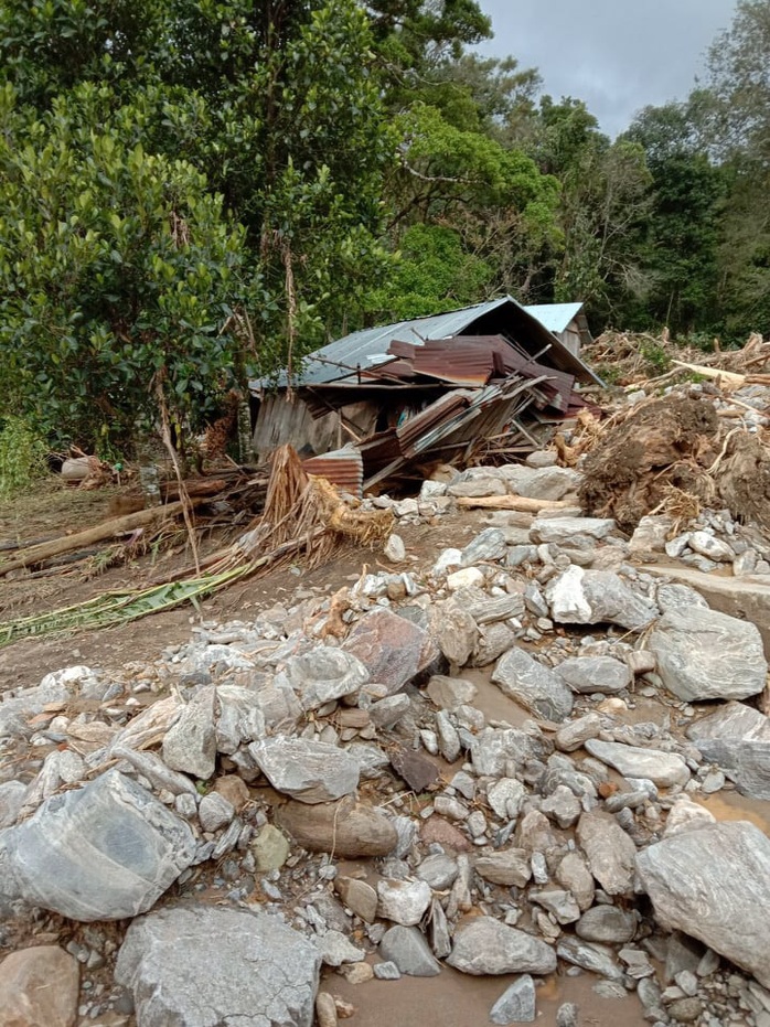 13 người bị vùi lấp ở Phước Sơn: Sạt lở khắp nơi, dân đối diện cái đói - Ảnh 8.