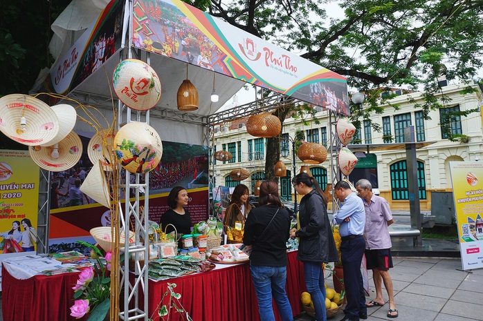 Giảm giá tour, vé máy bay đến 50% trong ngày hội Khuyến mại du lịch Hà Nội - Ảnh 2. Giảm giá tour, vé máy bay đến 50% trong ngày hội Khuyến mại du lịch Hà Nội - Ảnh 2.