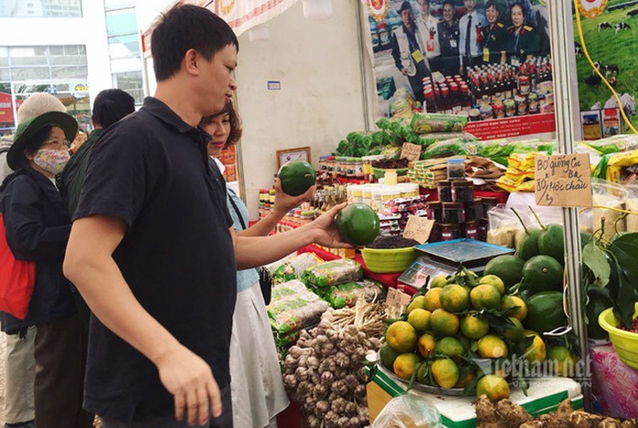 Quả bơ khổng lồ nặng 2 kg, hàng trên núi về gây sốt Hà thành - Ảnh 10. Quả bơ khổng lồ nặng 2 kg, hàng trên núi về gây sốt Hà thành - Ảnh 10.