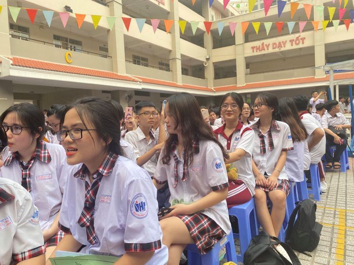 TP HCM: Học sinh hòa mình với âm nhạc dân ca - Ảnh 5. TP HCM: Học sinh hòa mình với âm nhạc dân ca - Ảnh 5.