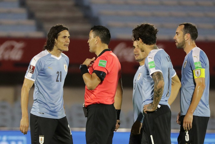 Cavani lãnh thẻ đỏ, Uruguay thua thảm Brazil  - Ảnh 4.