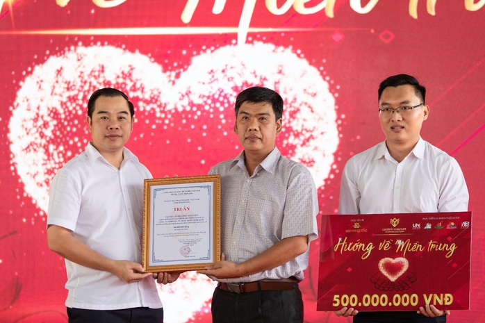 Liên minh 5F quyên góp 500 triệu đồng hỗ trợ miền Trung - Ảnh 2. Liên minh 5F quyên góp 500 triệu đồng hỗ trợ miền Trung - Ảnh 2.