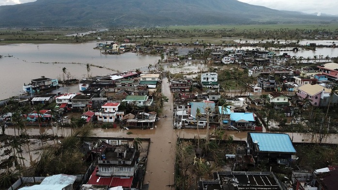 Bão Goni tha Manila, Philippines hứng tiếp cơn bão mới - Ảnh 7.