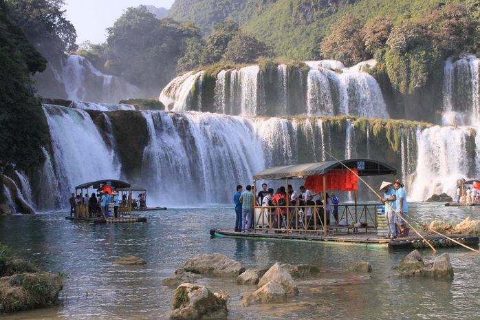 Thất thu 23 tỉ USD, du lịch Việt cần tour độc đáo - Ảnh 1.