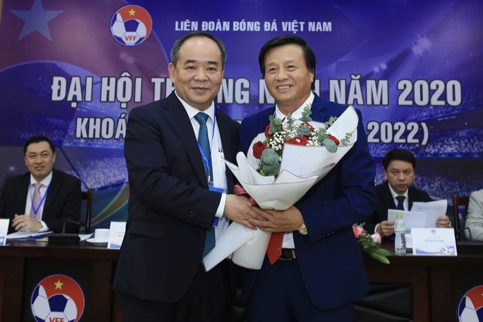 Ông Lê Văn Thành đắc cử Phó chủ tịch tài chính mới của VFF - Ảnh 1.