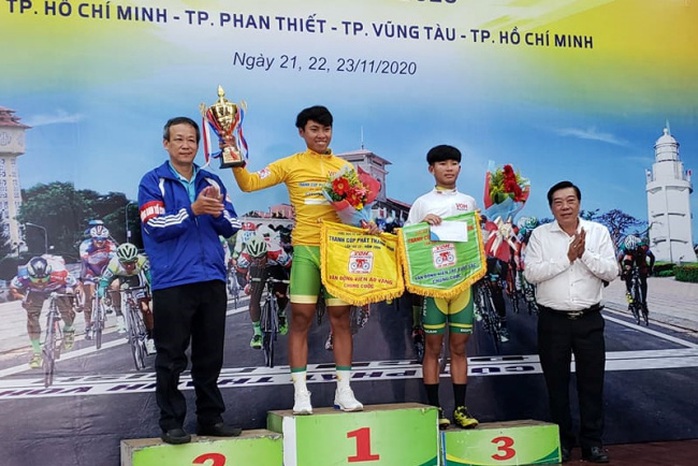 Nguyễn Huỳnh Đăng Khoa đoạt cúp đúp giải xe đạp Nam Kỳ Khởi Nghĩa - Cúp VOH 2020 - Ảnh 2.