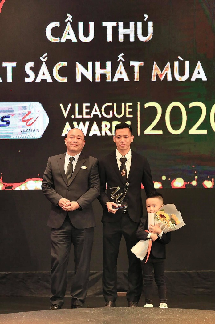 Công bố danh sách tập trung đội tuyển Việt Nam, đá 1 trận giao hữu ở TP HCM - Ảnh 2.