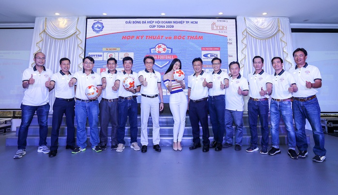38 đội bóng tranh tài ở Giải Bóng đá Hiệp hội Doanh nghiệp TP HCM - Ảnh 2.
