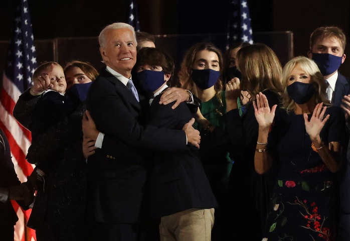 Nhiều thách thức chờ ông Joe Biden - Ảnh 1.