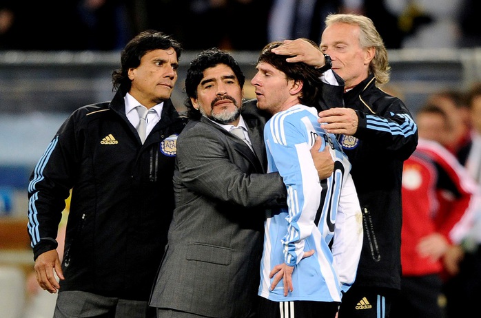 Cởi áo tri ân huyền thoại, Messi nộp phạt nóng 3.000 euro - Ảnh 6.
