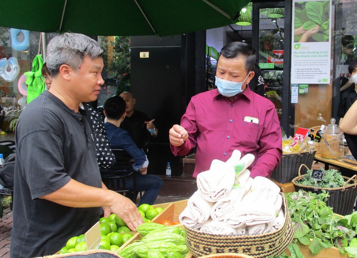 “Siêu thị của nông dân” đầu tiên ở TP HCM - Ảnh 6.