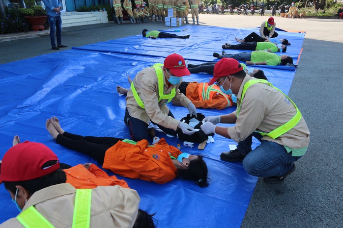 VWS diễn tập PCCC trước mùa khô - Ảnh 2. VWS diễn tập PCCC trước mùa khô - Ảnh 2.