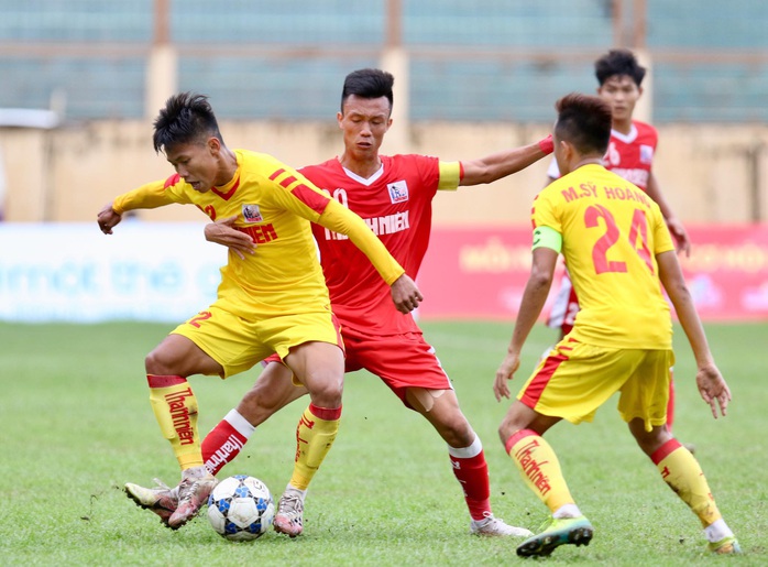 U21 Sông Lam Nghệ An thể hiện bản lĩnh và kinh nghiệm - Ảnh 4.