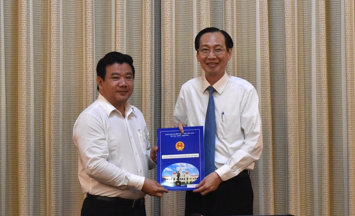 Ông Nguyễn Trần Phú làm Phó Giám đốc Sở Tài chính TP HCM - Ảnh 1.