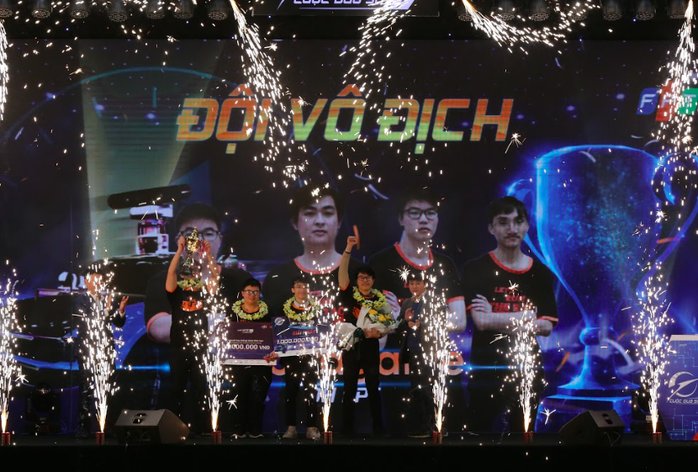 Đội Goodgame vô địch Cuộc đua số mùa 4, giành giải thưởng 1 tỉ đồng - Ảnh 1. Đội Goodgame vô địch Cuộc đua số mùa 4, giành giải thưởng 1 tỉ đồng - Ảnh 1.