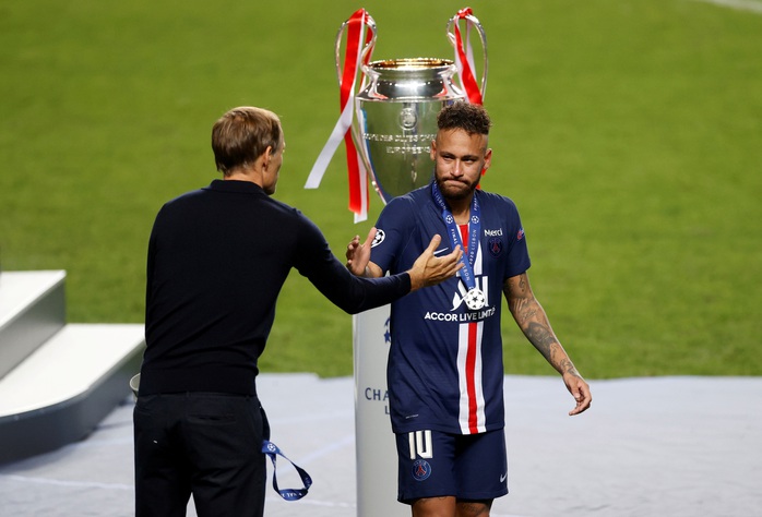 PSG sa thải HLV Tuchel, cố nhân Pochettino chờ nắm quyền - Ảnh 3.