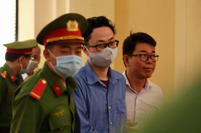 Xử cựu phó chánh án Nguyễn Hải Nam: Luật sư nói Công an, VKSND quận 1 vượt thẩm quyền - Ảnh 1.