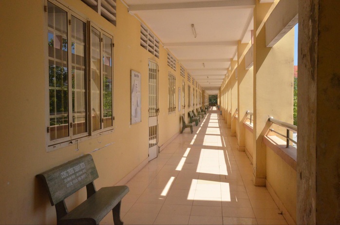 Tây Ninh: Trường rung lắc, học sinh phải sơ tán - Ảnh 1.