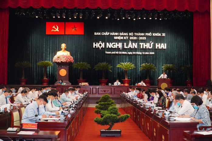Khai mạc Hội nghị  lần thứ 2 Ban Chấp hành Đảng bộ TP HCM khóa XI  - Ảnh 2.