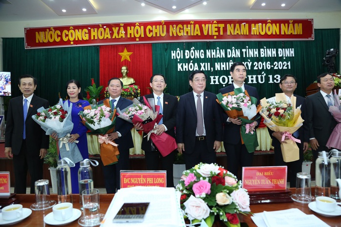 Bình Định có tân Chủ tịch HĐND và Chủ tịch UBND tỉnh - Ảnh 2.