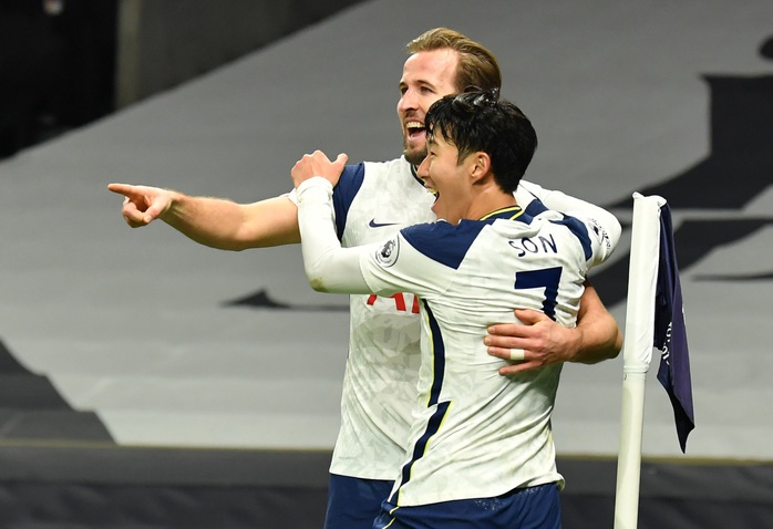 Son Heung-min - Harry Kane tỏa sáng, Tottenham đoạt lại ngôi đầu Ngoại hạng Anh - Ảnh 4.
