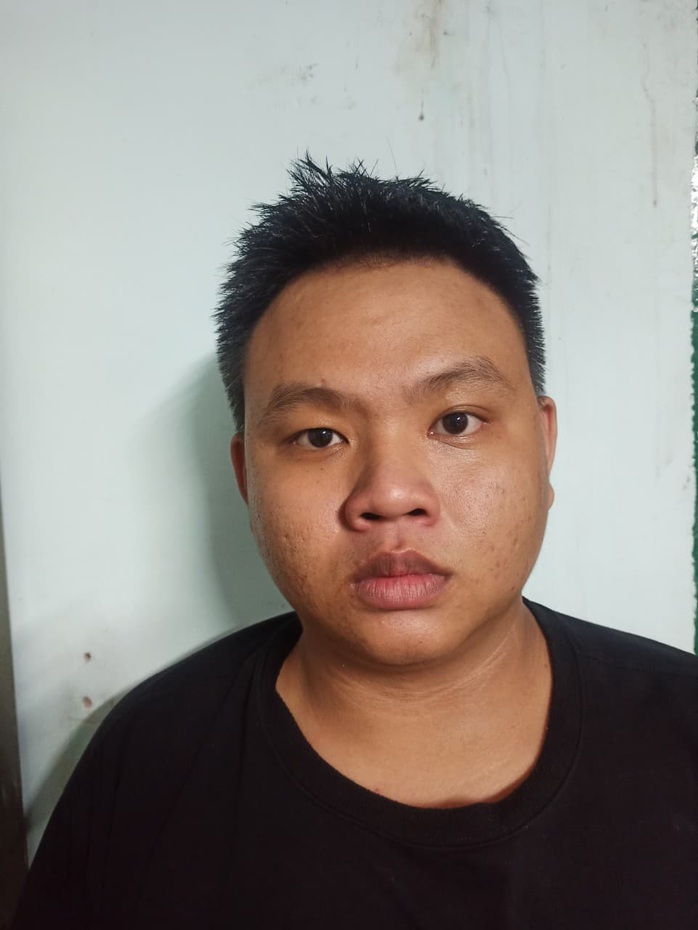 TP HCM: 3 người đàn ông ở Bình Tân bất ngờ bị chém tới tấp - Ảnh 3.