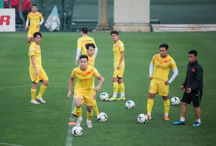 Tài năng trẻ đang lên Nguyễn Hai Long tiếc nuối chia tay đội tuyển vì chấn thương - Ảnh 14.