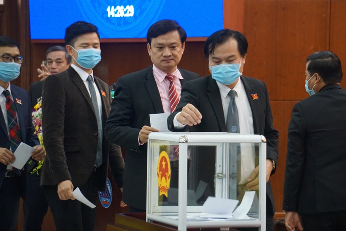 Ông Lê Trung Chinh được bầu làm Chủ tịch UBND TP Đà Nẵng - Ảnh 3.