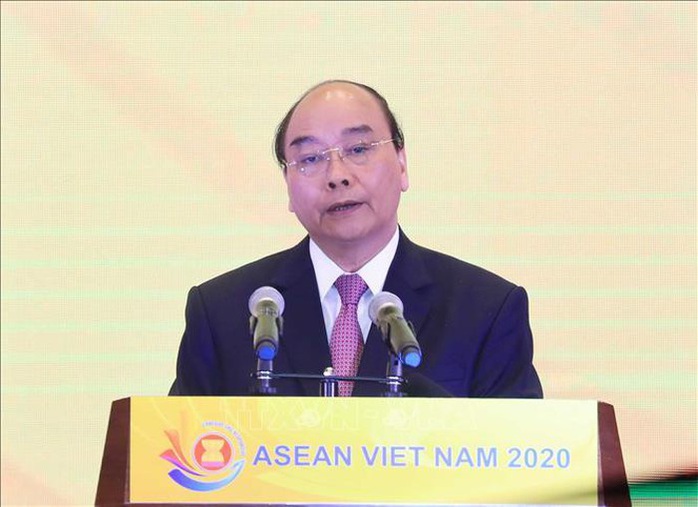 Thủ tướng Nguyễn Xuân Phúc ra Tuyên bố của Chủ tịch ASEAN về Covid-19 - Ảnh 1.