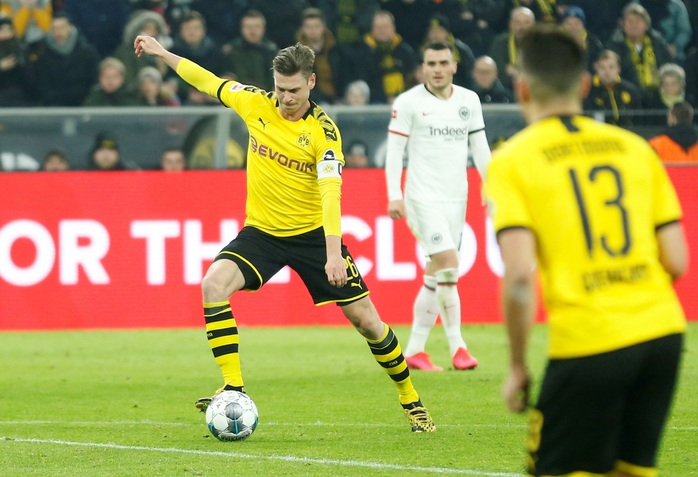 Song sát lập công, Dortmund dội mưa bàn thắng Frankfurt - Ảnh 3.