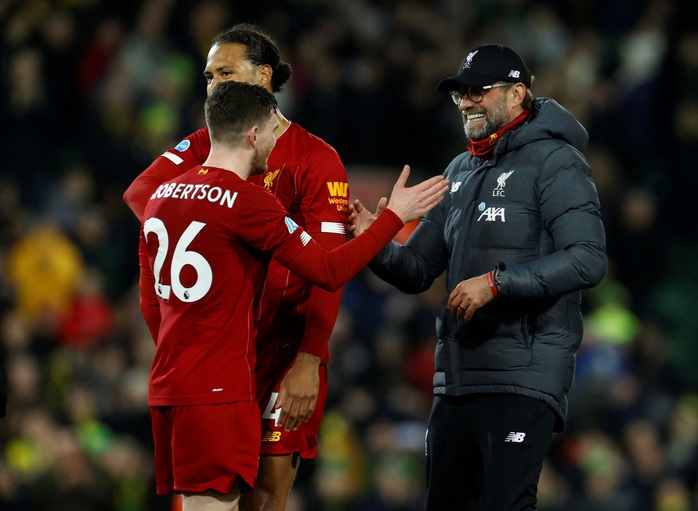 Hung thần trở lại, Liverpool thăng hoa tại Carrow Road - Ảnh 8.