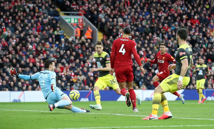 Đè bẹp Southampton, Liverpool độc diễn ngôi đầu Ngoại hạng - Ảnh 3.