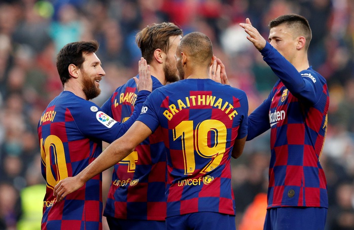 Messi lập cú poker, Barcelona thắng hủy diệt Eibar, lên ngôi đầu - Ảnh 7.
